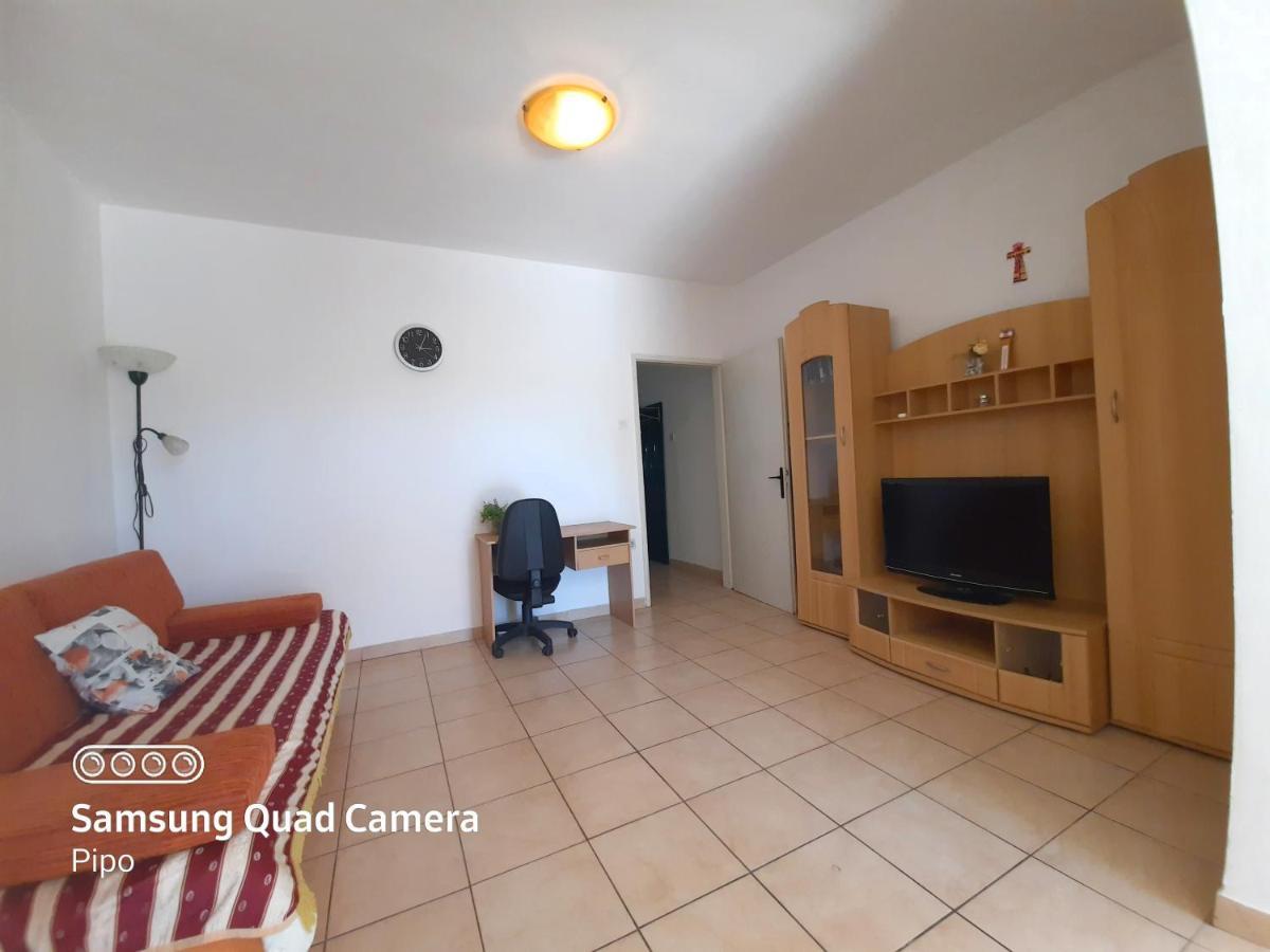 Apartman Samblic Krk Town Eksteriør billede